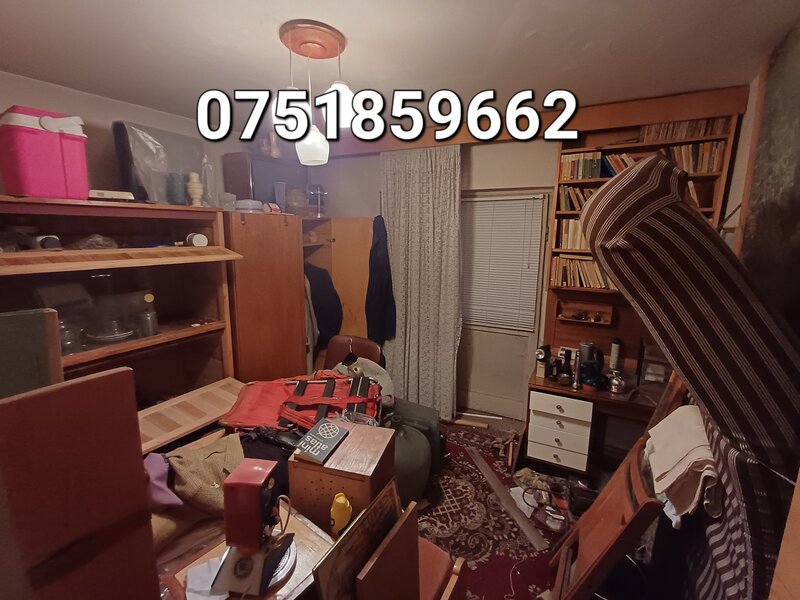 Debarasam moloz, mobila, canapele, saltele ,apartamente,beciuri